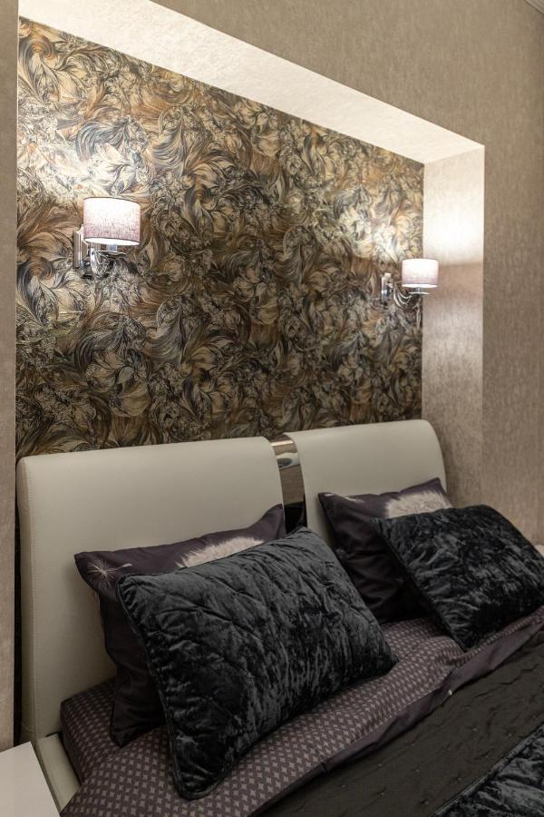 Historic Apartment Sofia In The Old Town 리비프 외부 사진